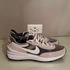 Nike Waffle One White *Size 10*